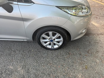 Used Ford Fiesta 2011 for sale - 75574232: Photo