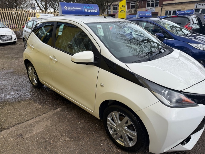 Used Toyota AYGO 2015 for sale - 77880729: Photo 5