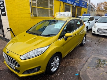 Used Ford Fiesta 2016 for sale - 76510437: Photo