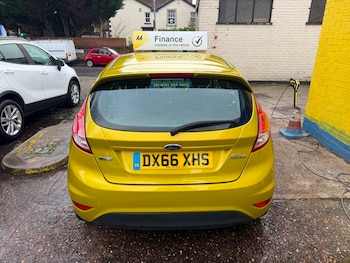 Used Ford Fiesta 2016 for sale - 76510437: Photo