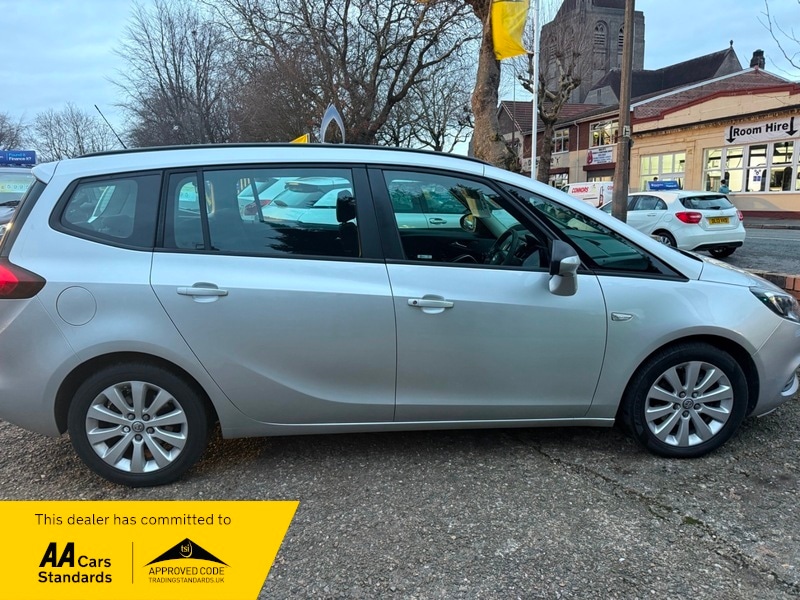 Used Vauxhall Zafira 2017 for sale - 77264157: Photo 4