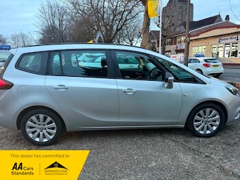 Used Vauxhall Zafira 2017 for sale - 77264157: Photo