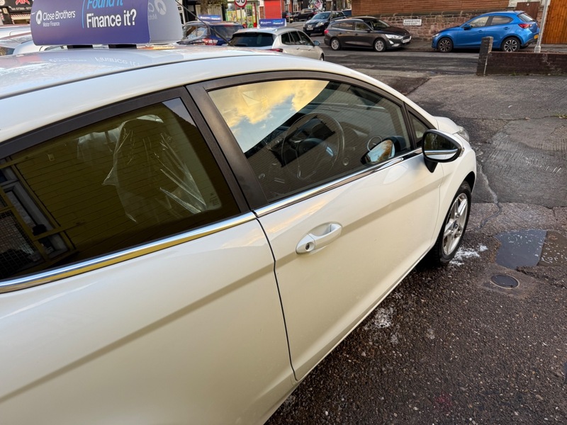 Used Ford Fiesta 2013 for sale - 76407176: Photo 4