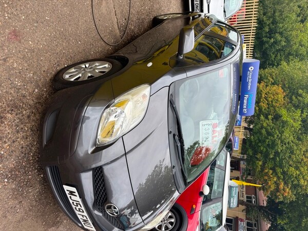 Used Toyota Yaris 2009 for sale - 75654931: Photo 2
