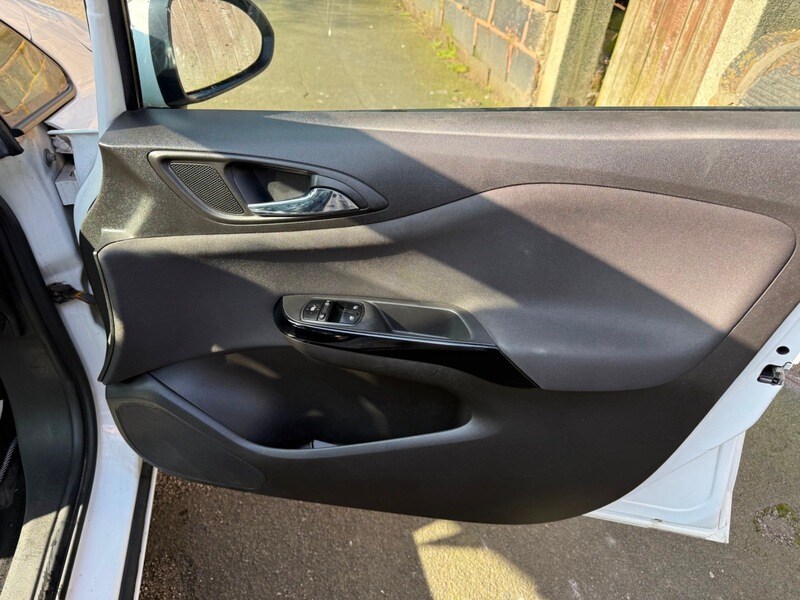 Used Vauxhall Corsa 2015 for sale - 77766087: Photo 9