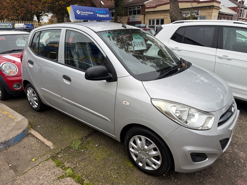 Used Hyundai i10 2013 for sale - 76267580: Photo 2
