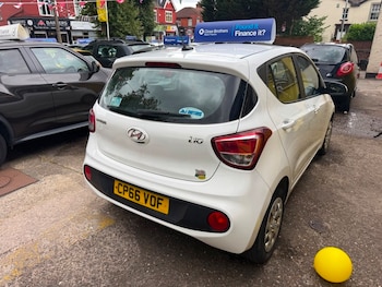 Used Hyundai i10 2017 for sale - 79359462: Photo