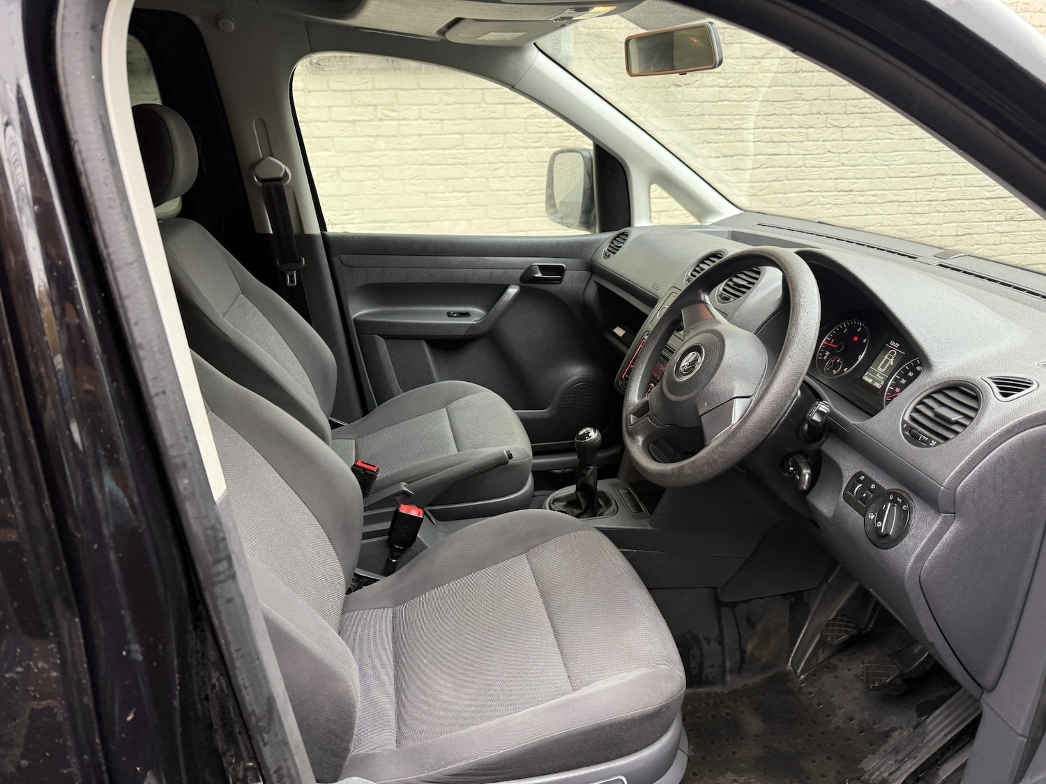 Used Volkswagen Caddy Maxi 2015 for sale - 77635765: Photo 7