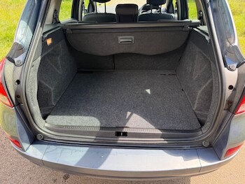 Used Renault Clio 2010 for sale - 78795779: Photo