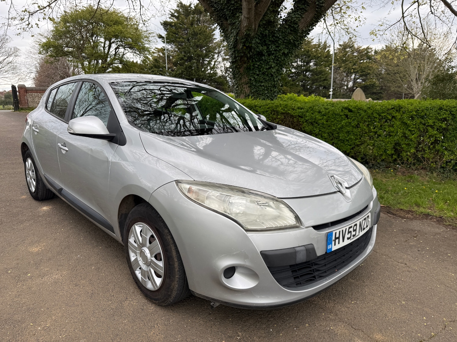 Used Renault Megane 2009 for sale - 78133490: Photo 2
