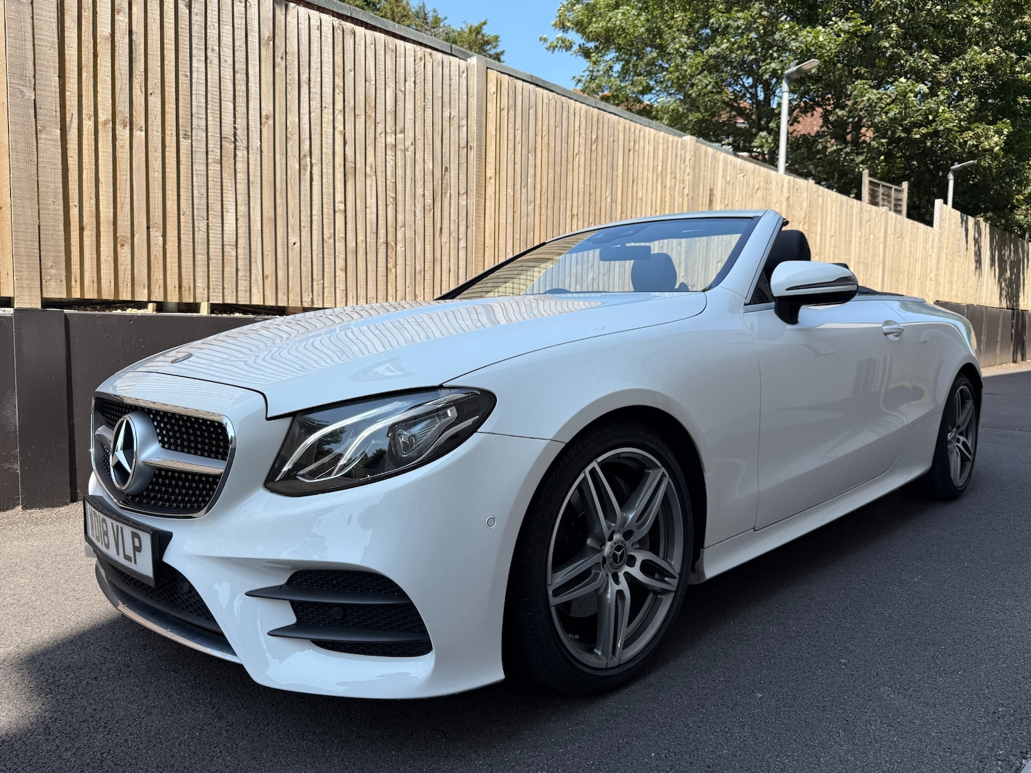 Used Mercedes-Benz E Class 2018 for sale - 77502749: Photo 2