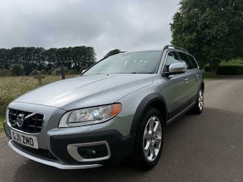 Used Volvo XC70 2011 for sale - 78932859: Photo