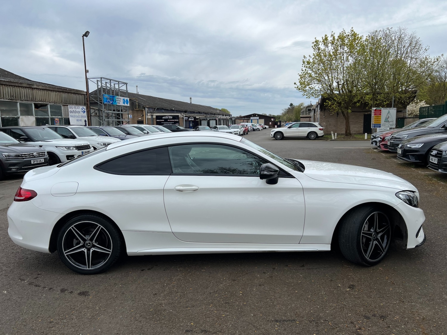 Used Mercedes-Benz C Class 2017 for sale - 78190944: Photo 4