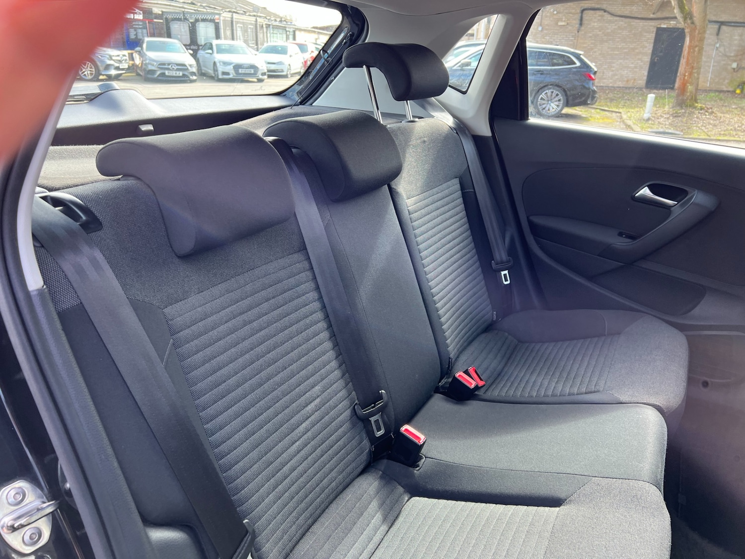 Used Volkswagen Polo 2012 for sale - 77877404: Photo 23