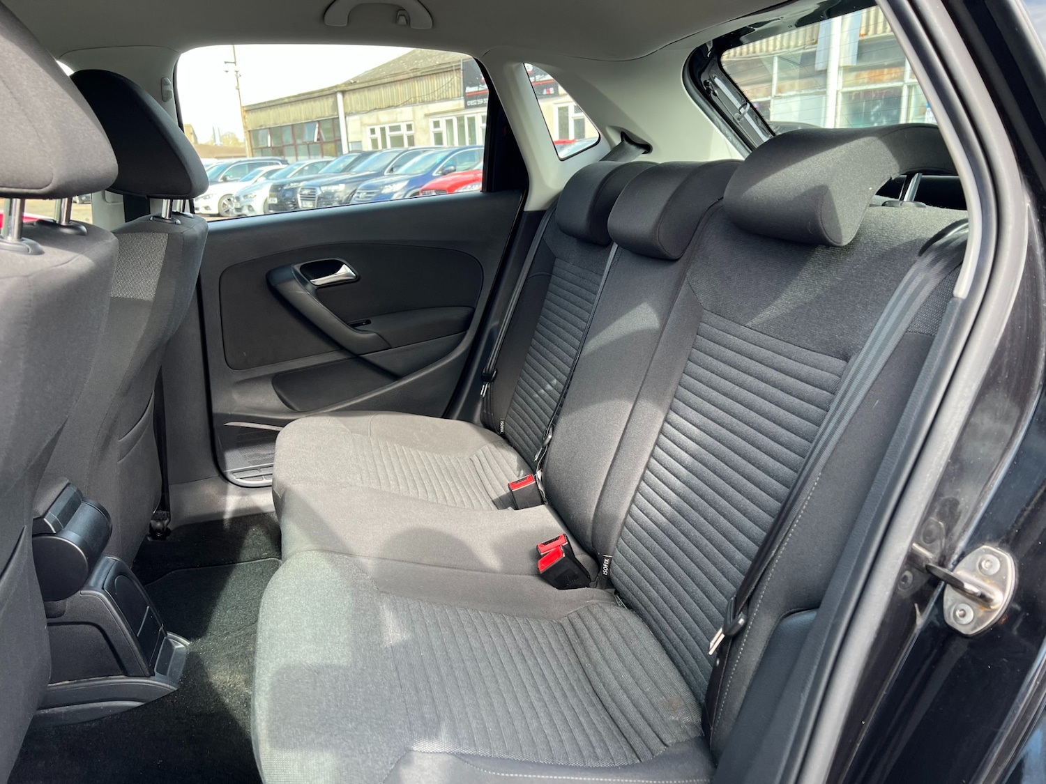 Used Volkswagen Polo 2012 for sale - 77877404: Photo 25