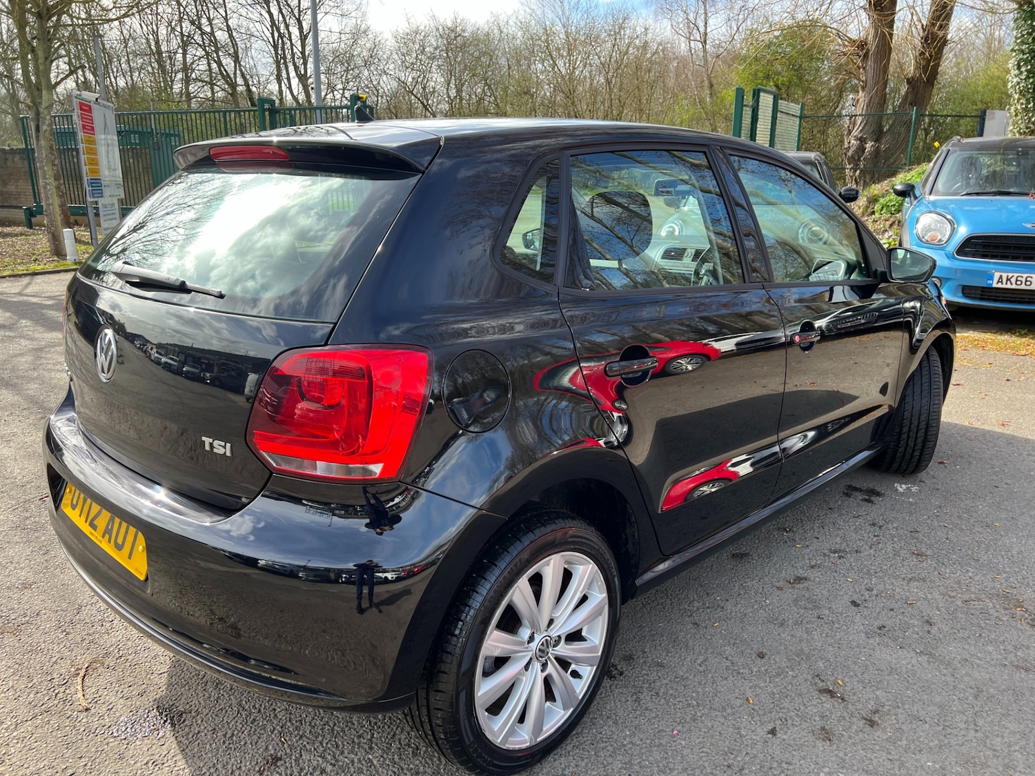 Used Volkswagen Polo 2012 for sale - 77877404: Photo 4