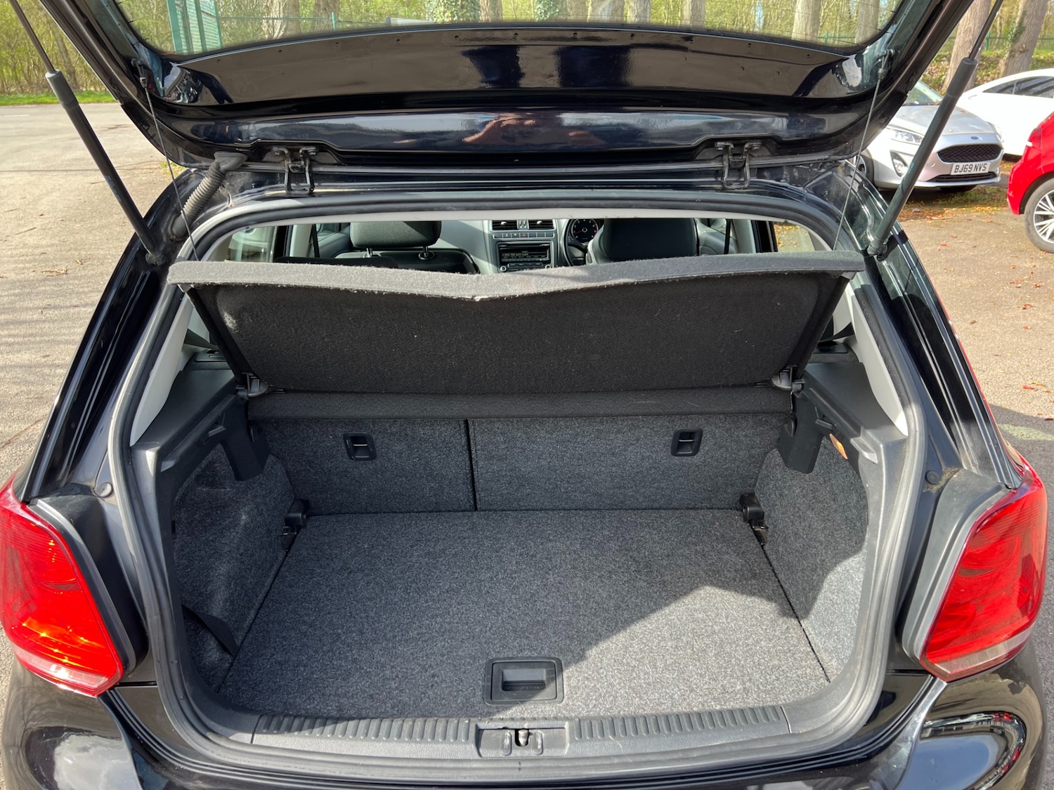 Used Volkswagen Polo 2012 for sale - 77877404: Photo 7