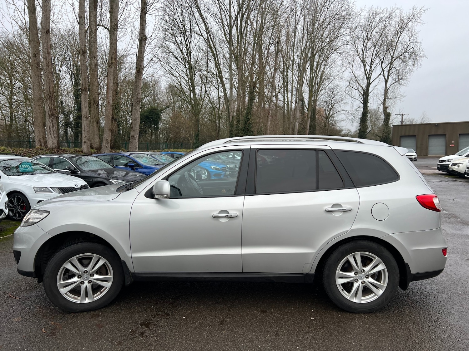 Used Hyundai Santa Fe 2011 for sale - 77245864: Photo 10