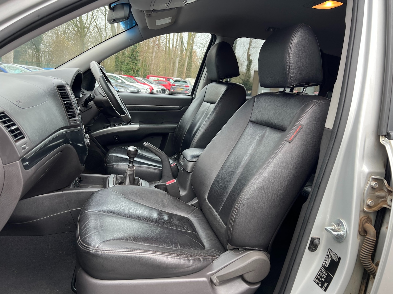 Used Hyundai Santa Fe 2011 for sale - 77245864: Photo 15