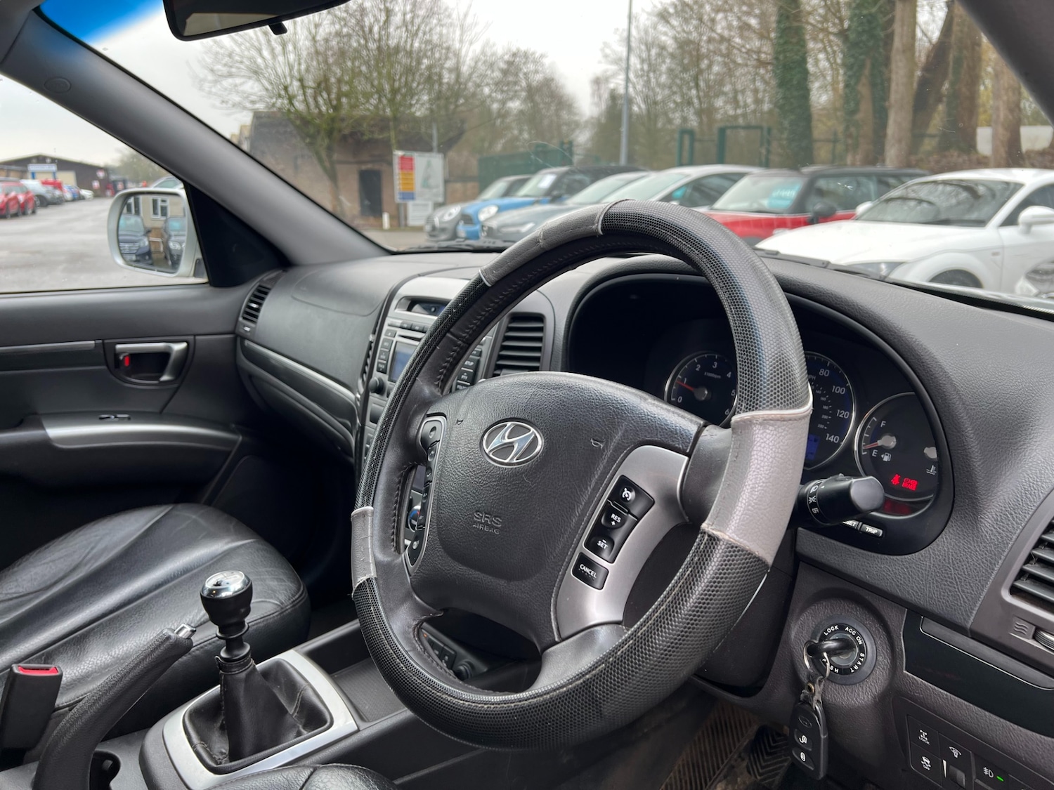 Used Hyundai Santa Fe 2011 for sale - 77245864: Photo 18