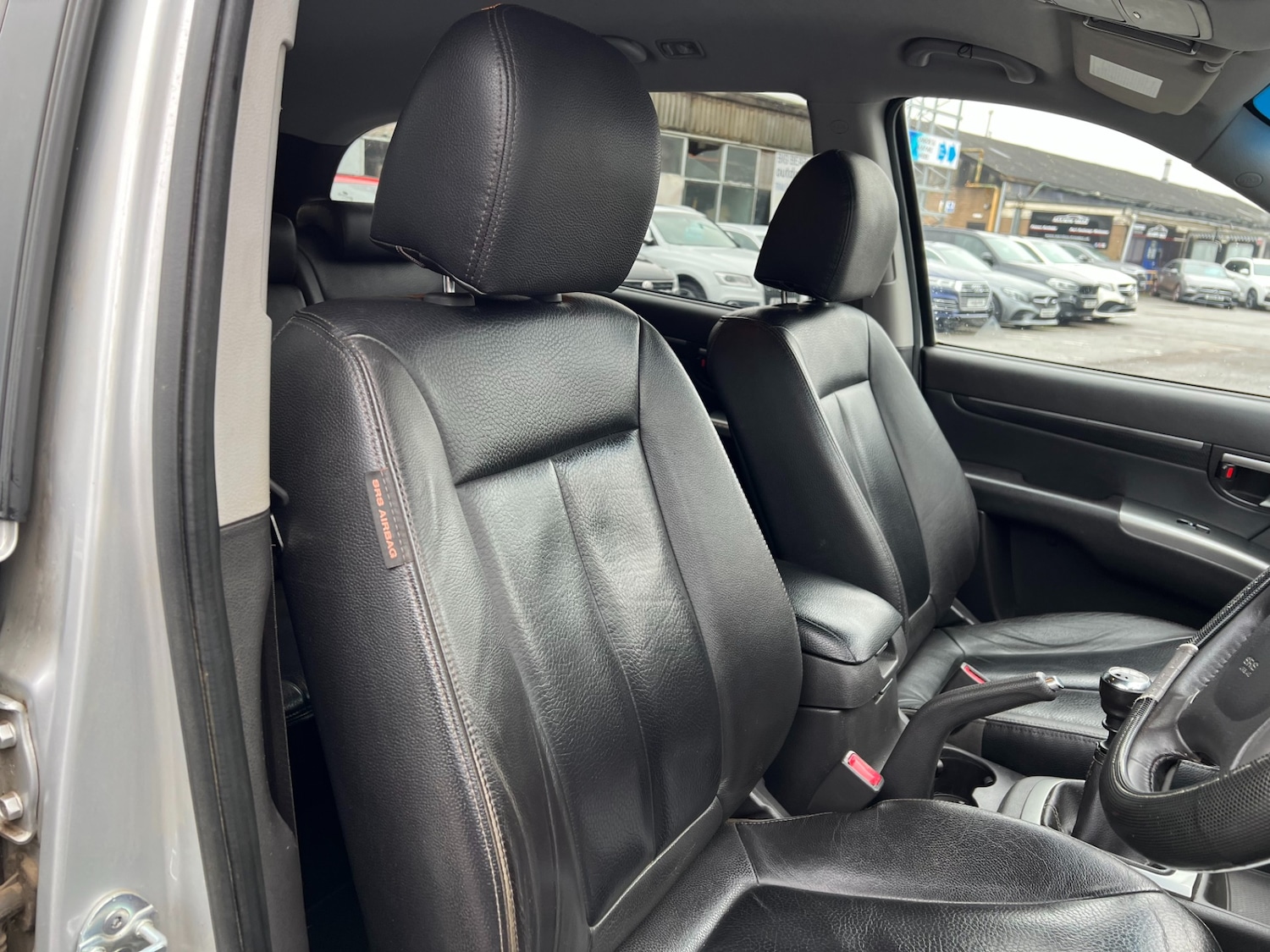 Used Hyundai Santa Fe 2011 for sale - 77245864: Photo 22