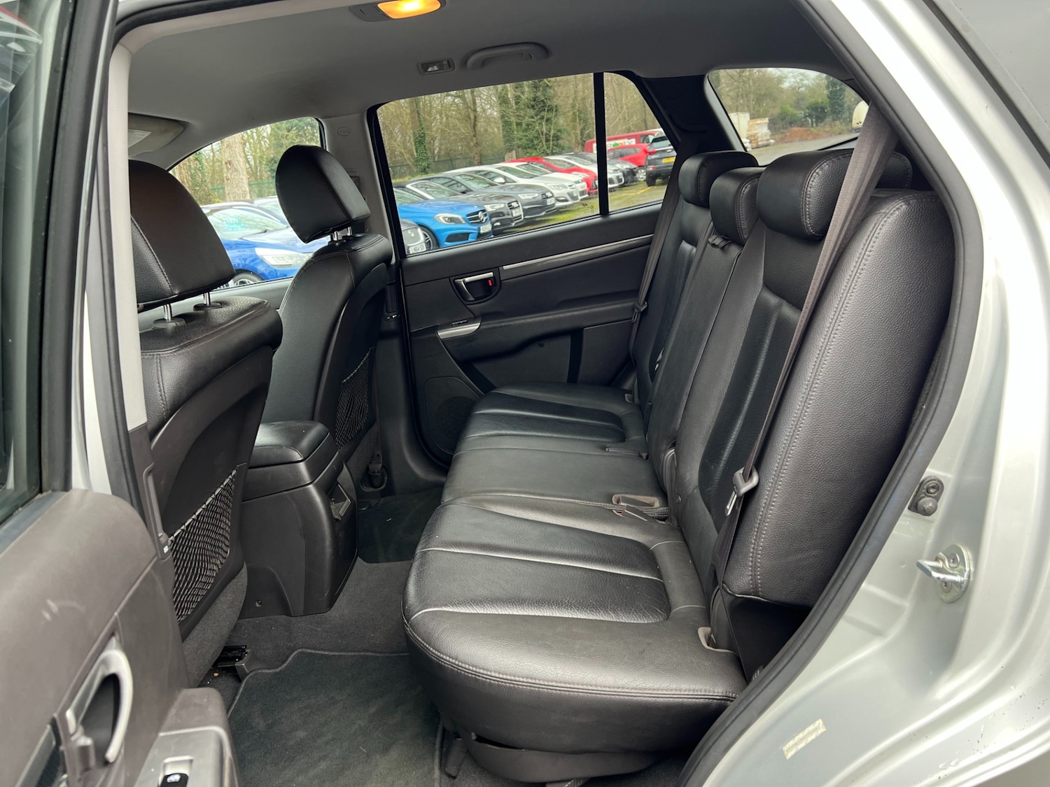 Used Hyundai Santa Fe 2011 for sale - 77245864: Photo 27