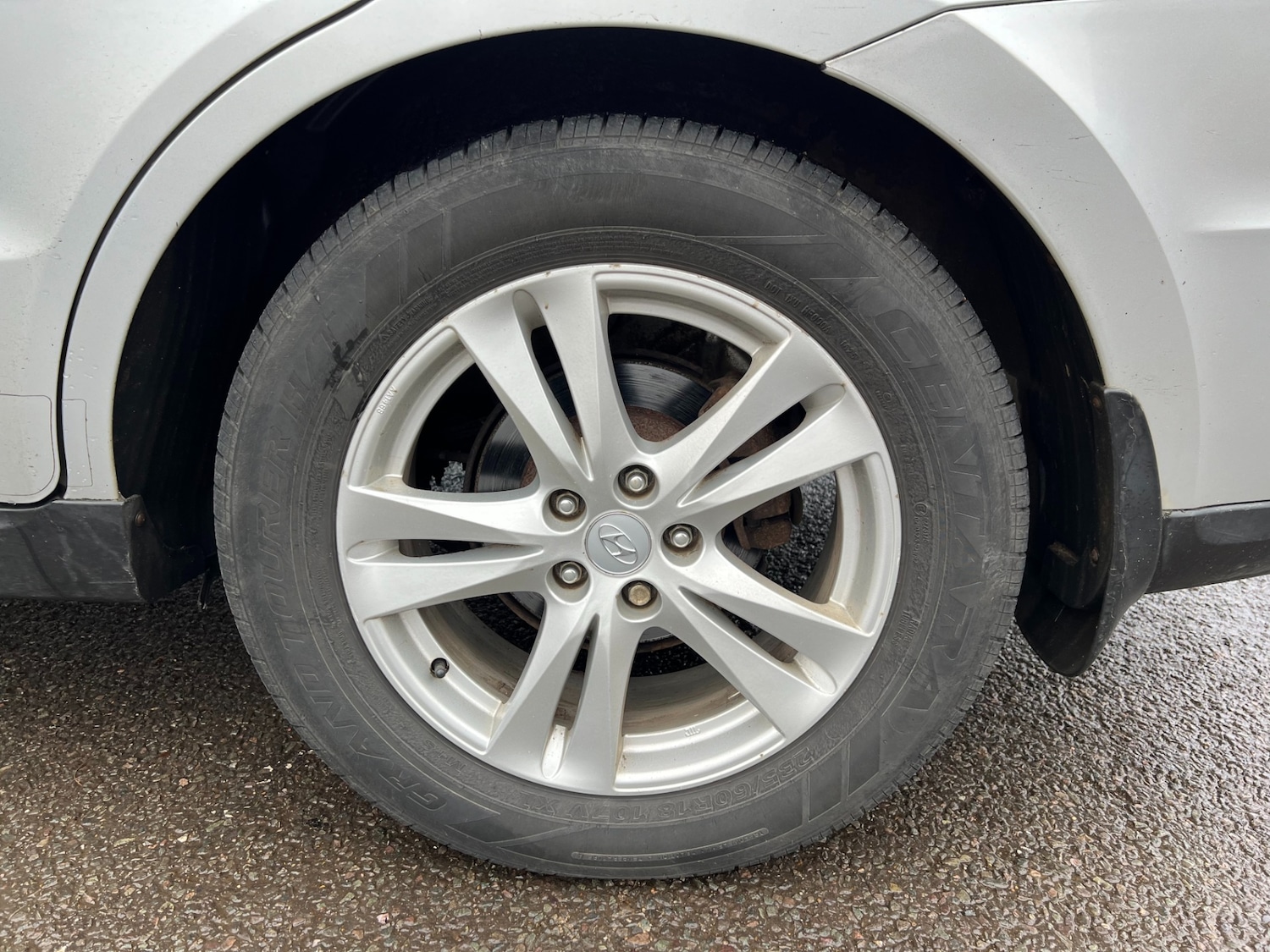 Used Hyundai Santa Fe 2011 for sale - 77245864: Photo 36