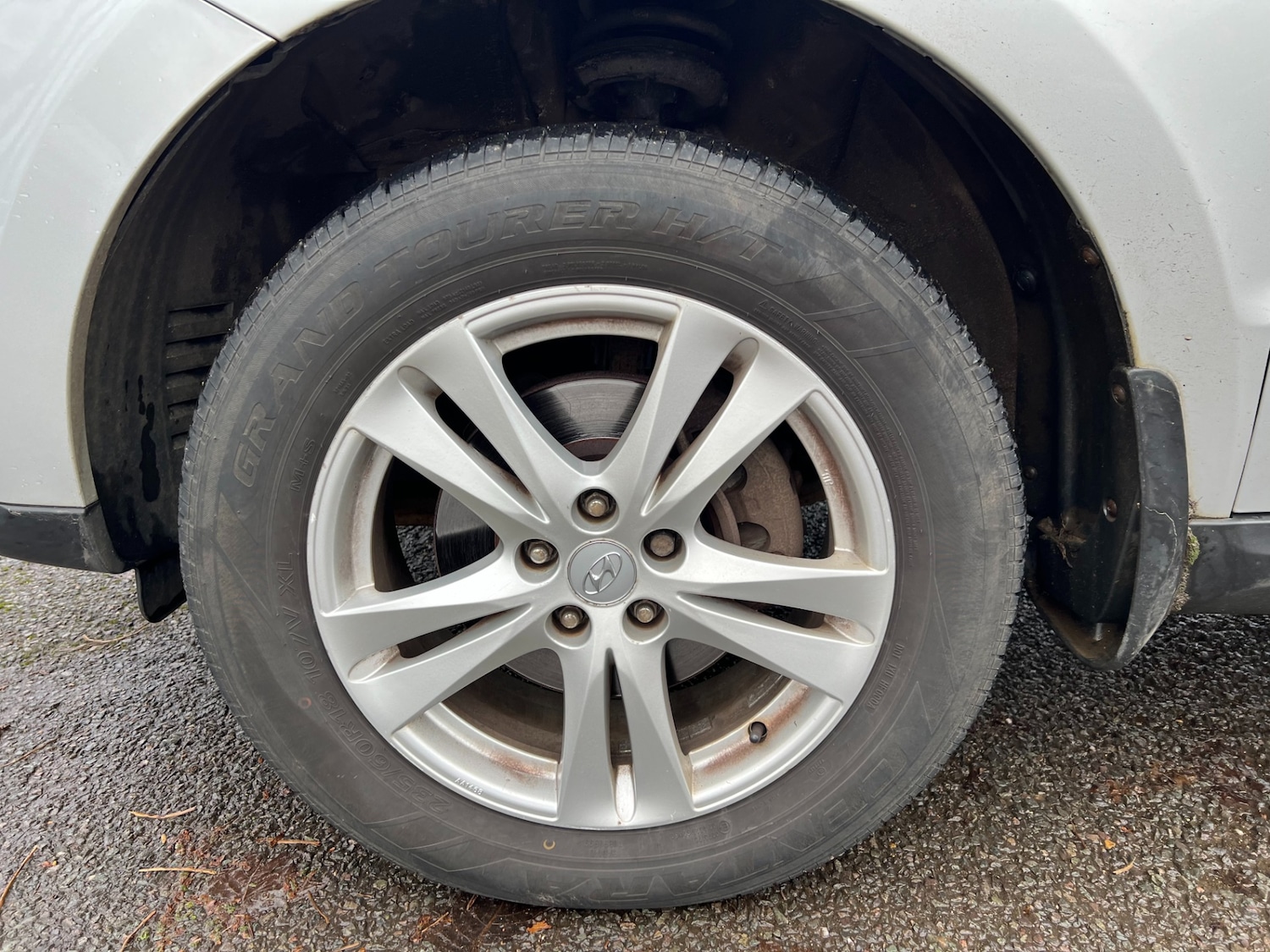 Used Hyundai Santa Fe 2011 for sale - 77245864: Photo 37