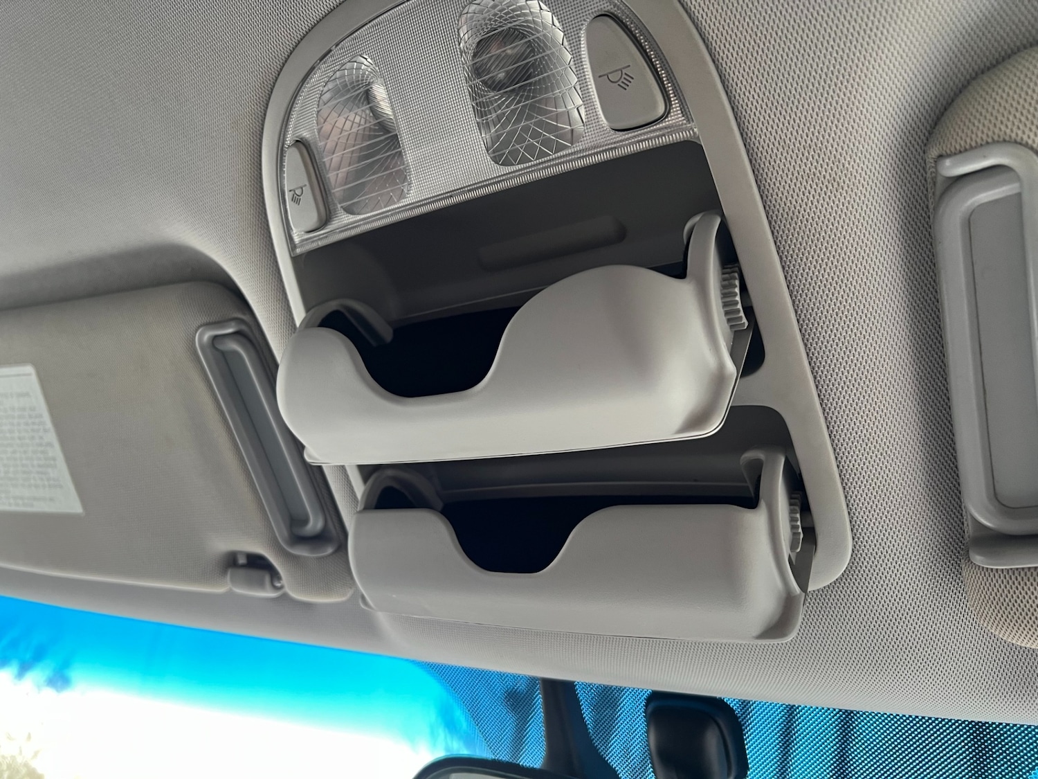 Used Hyundai Santa Fe 2011 for sale - 77245864: Photo 40