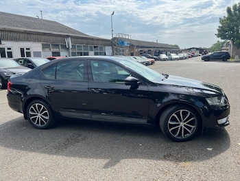 Used Skoda Octavia 2015 for sale - 75556676: Photo