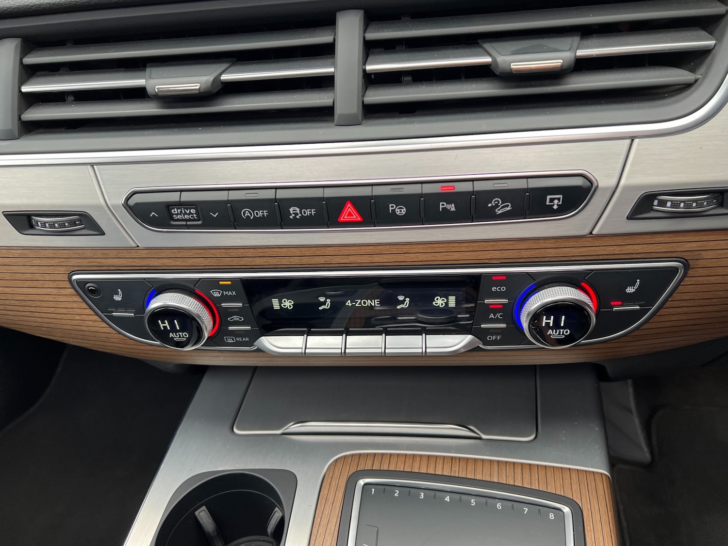 Used Audi Q7 2015 for sale - 77606828: Photo 23