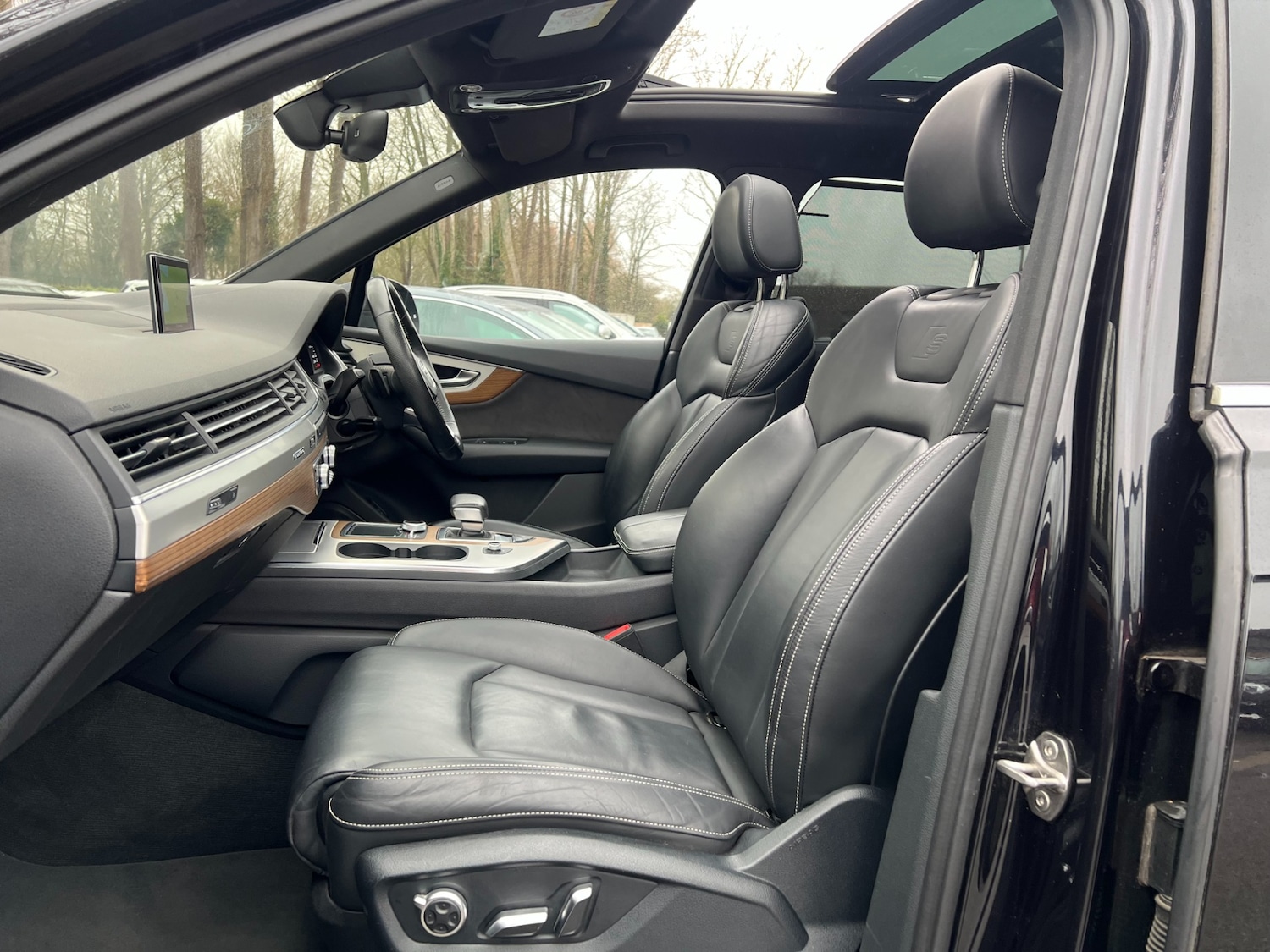 Used Audi Q7 2015 for sale - 77606828: Photo 28