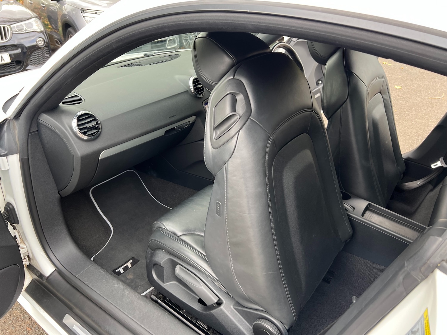 Used Audi TT 2011 for sale - 76208993: Photo 29