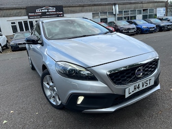 2014 (14) - D2 Cross Country Lux Nav 5dr Powershift