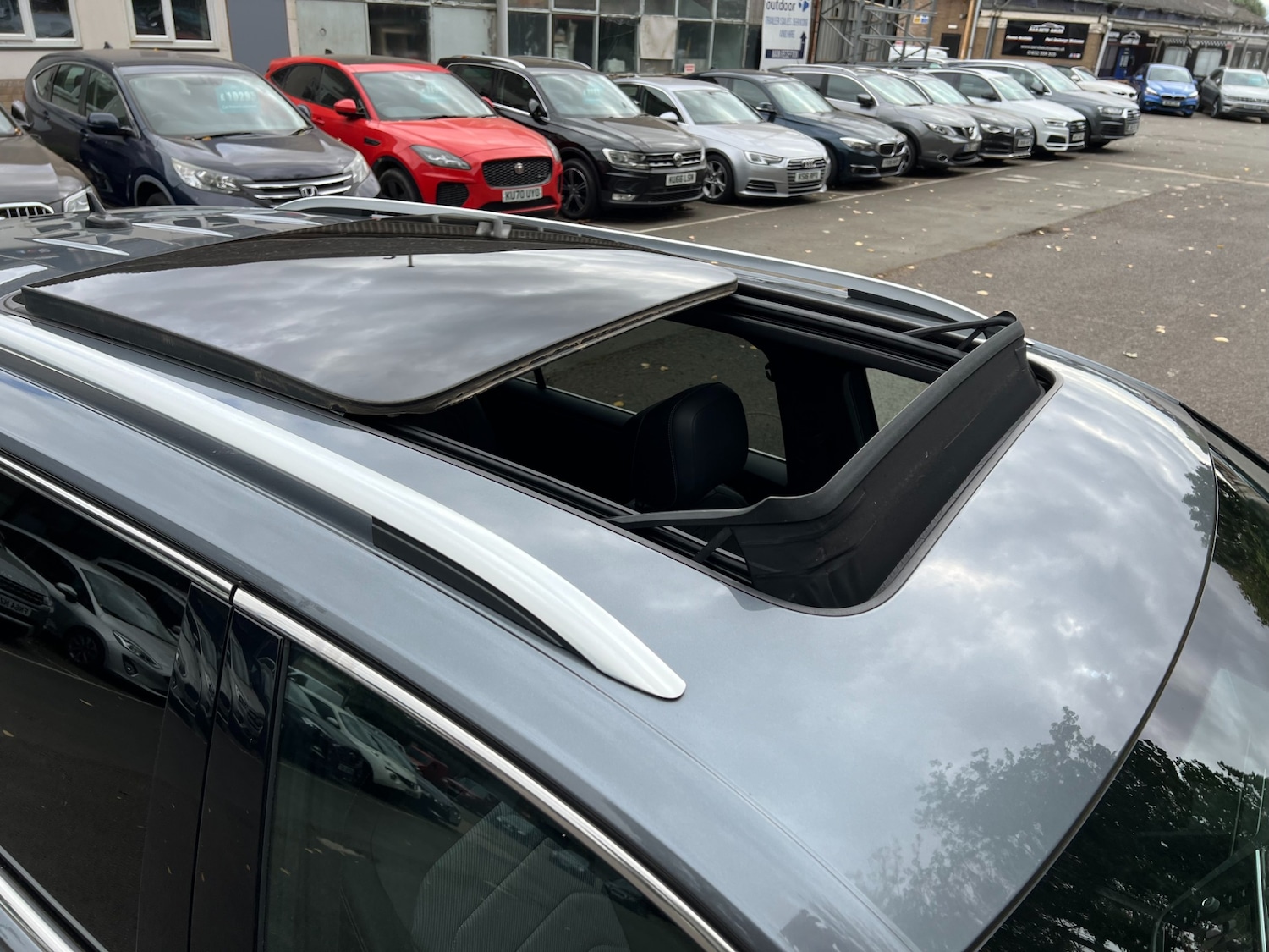 Used Volkswagen Tiguan Allspace 2021 for sale - 76207373: Photo 3