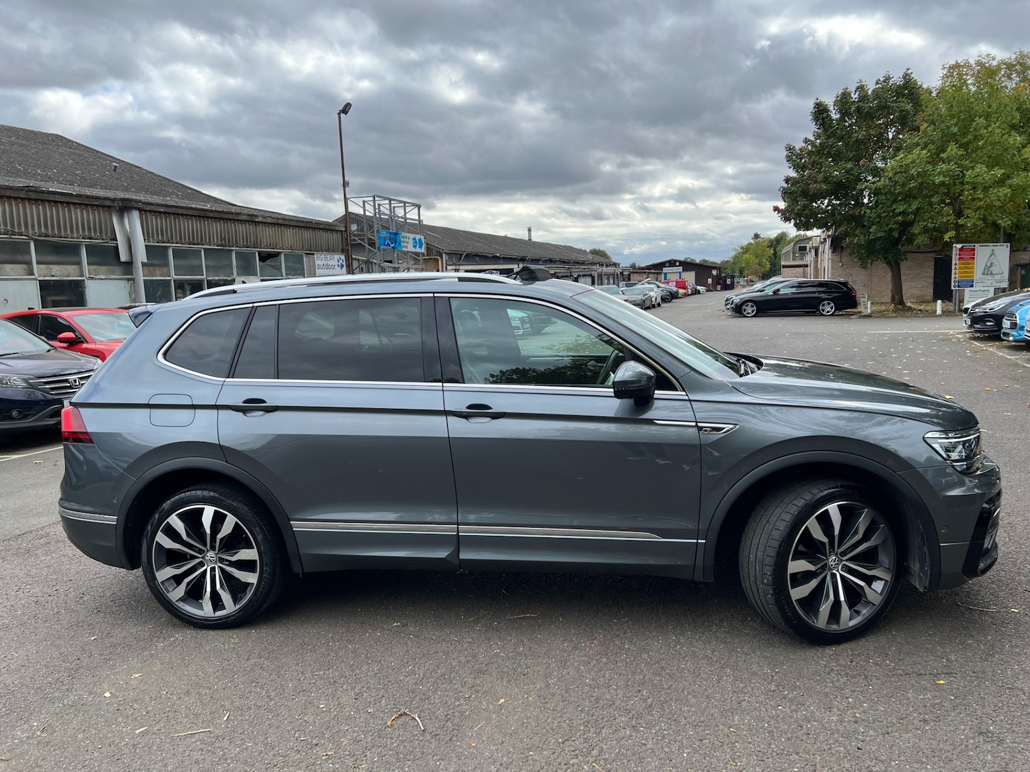 Used Volkswagen Tiguan Allspace 2021 for sale - 76207373: Photo 5