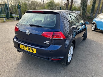 Used Volkswagen Golf 2015 for sale - 78028146: Photo