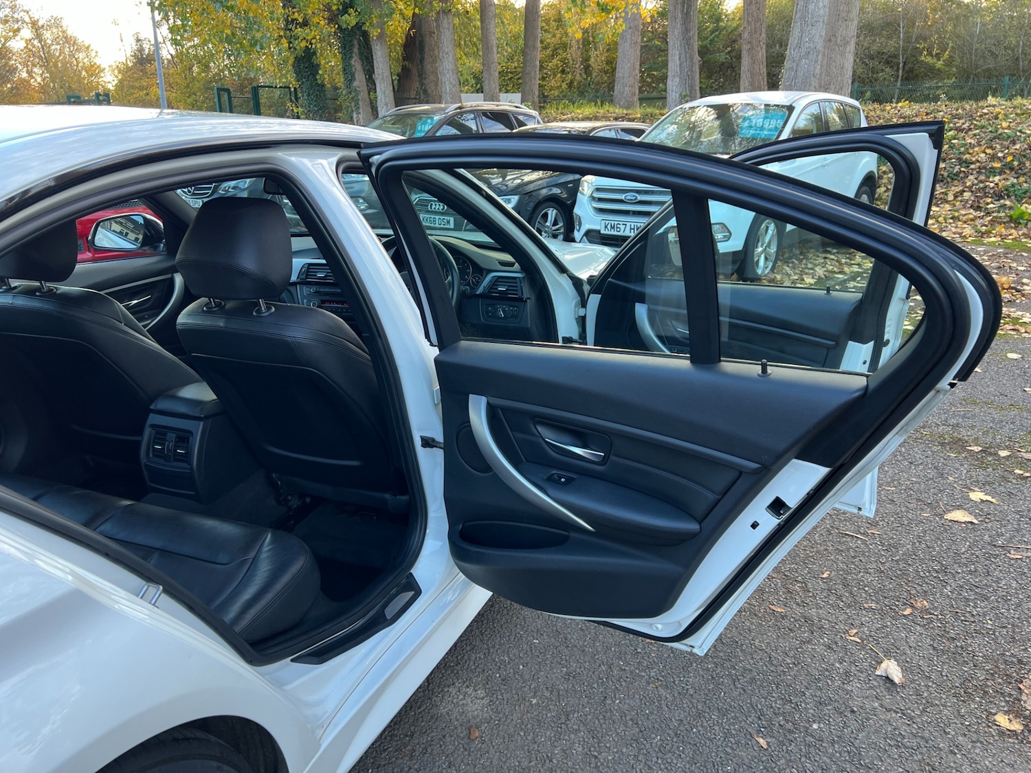 Used BMW 3 Series 2013 for sale - 76466131: Photo 32