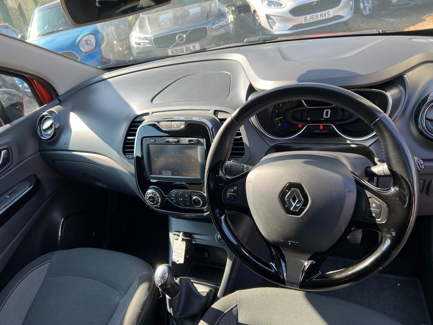 Used Renault Captur 2015 for sale - 77947312: Photo 14