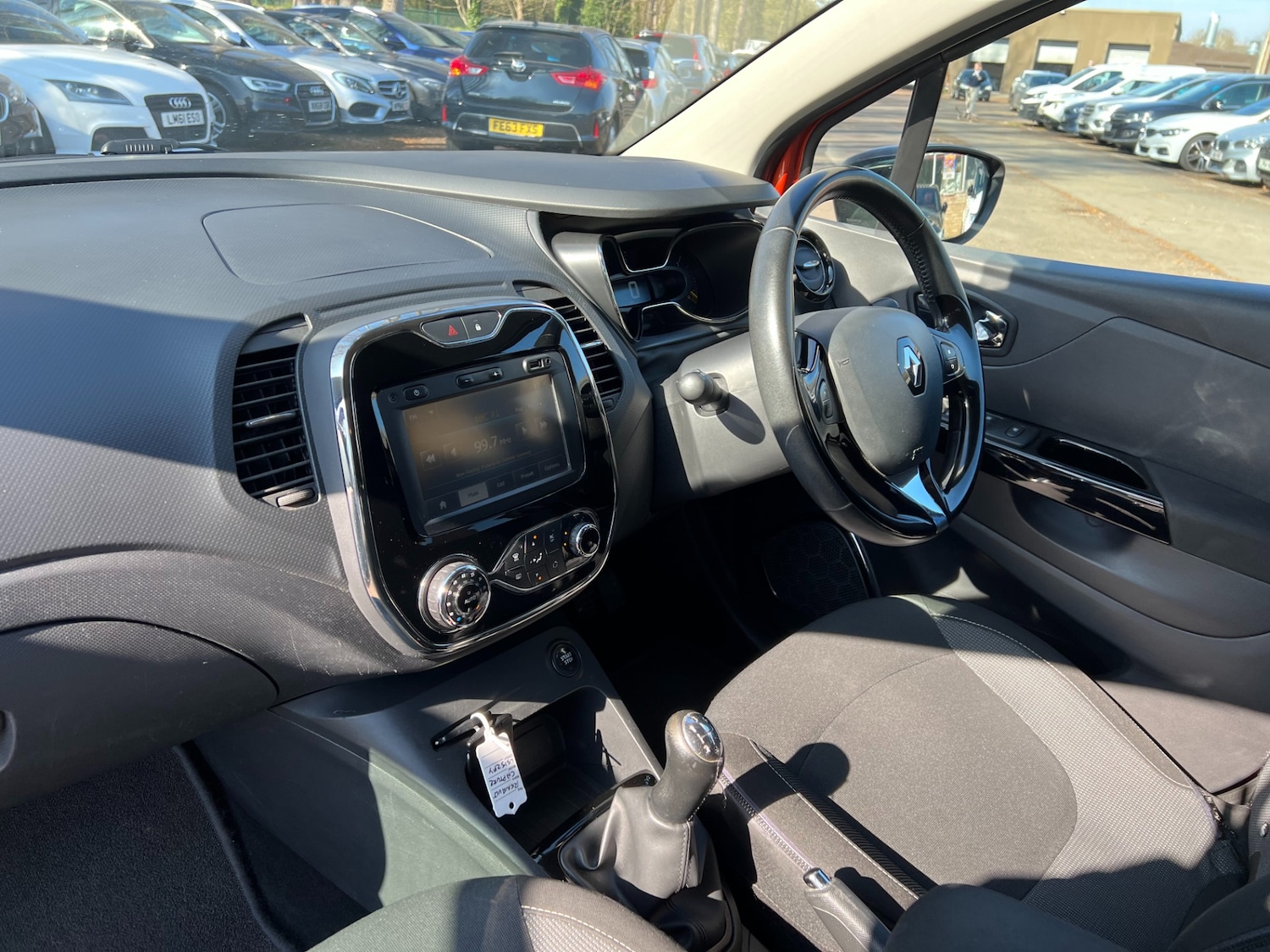 Used Renault Captur 2015 for sale - 77947312: Photo 18