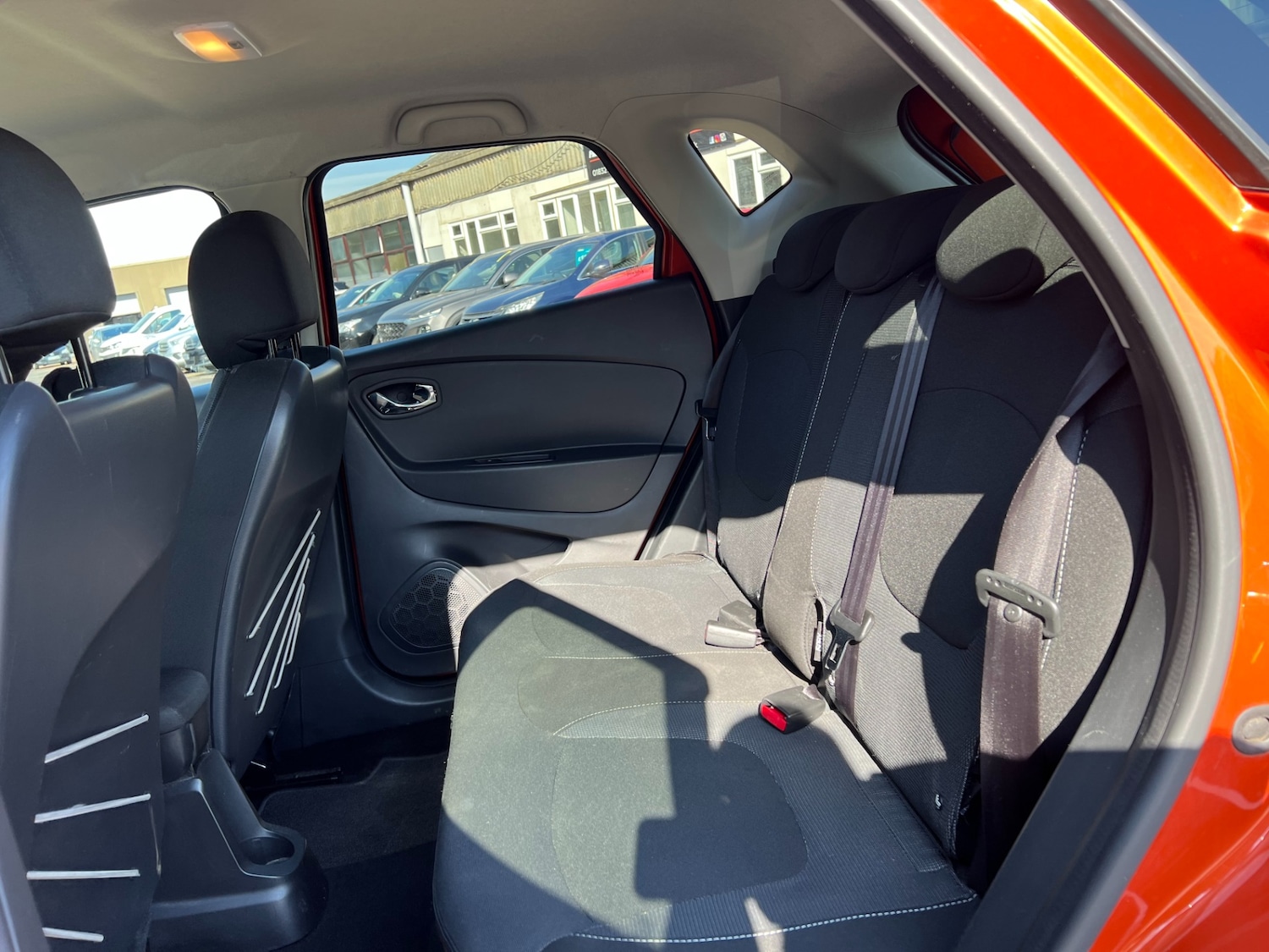 Used Renault Captur 2015 for sale - 77947312: Photo 30