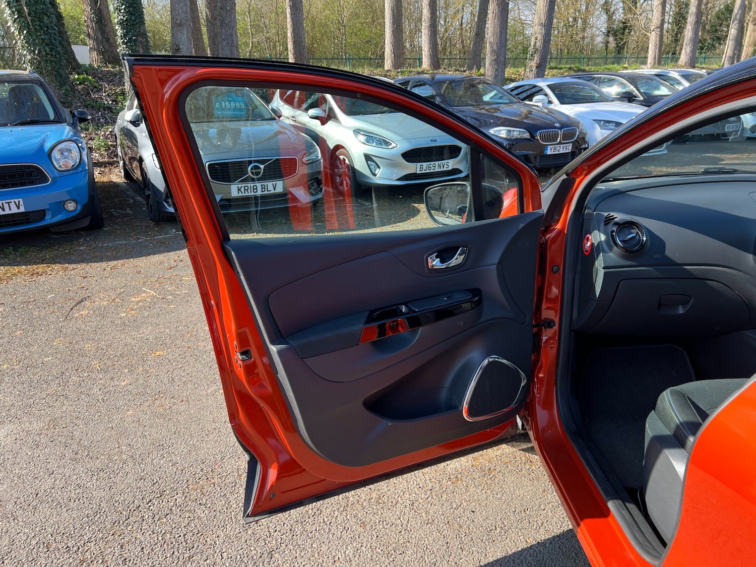 Used Renault Captur 2015 for sale - 77947312: Photo 31