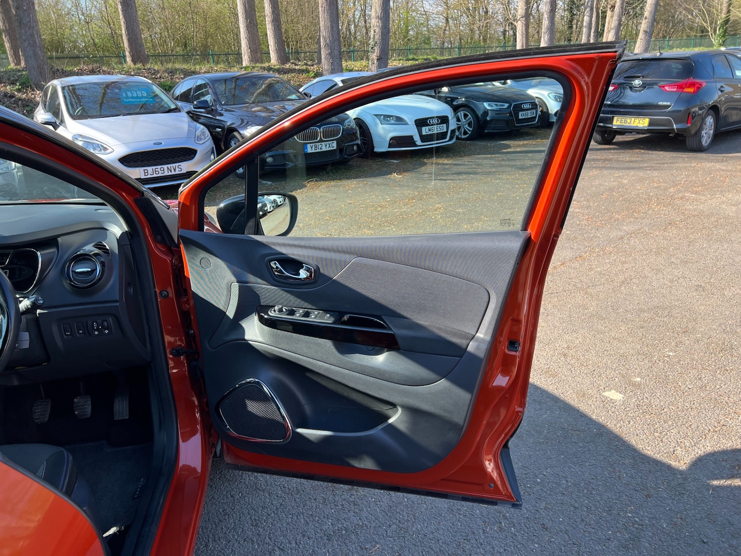 Used Renault Captur 2015 for sale - 77947312: Photo 33