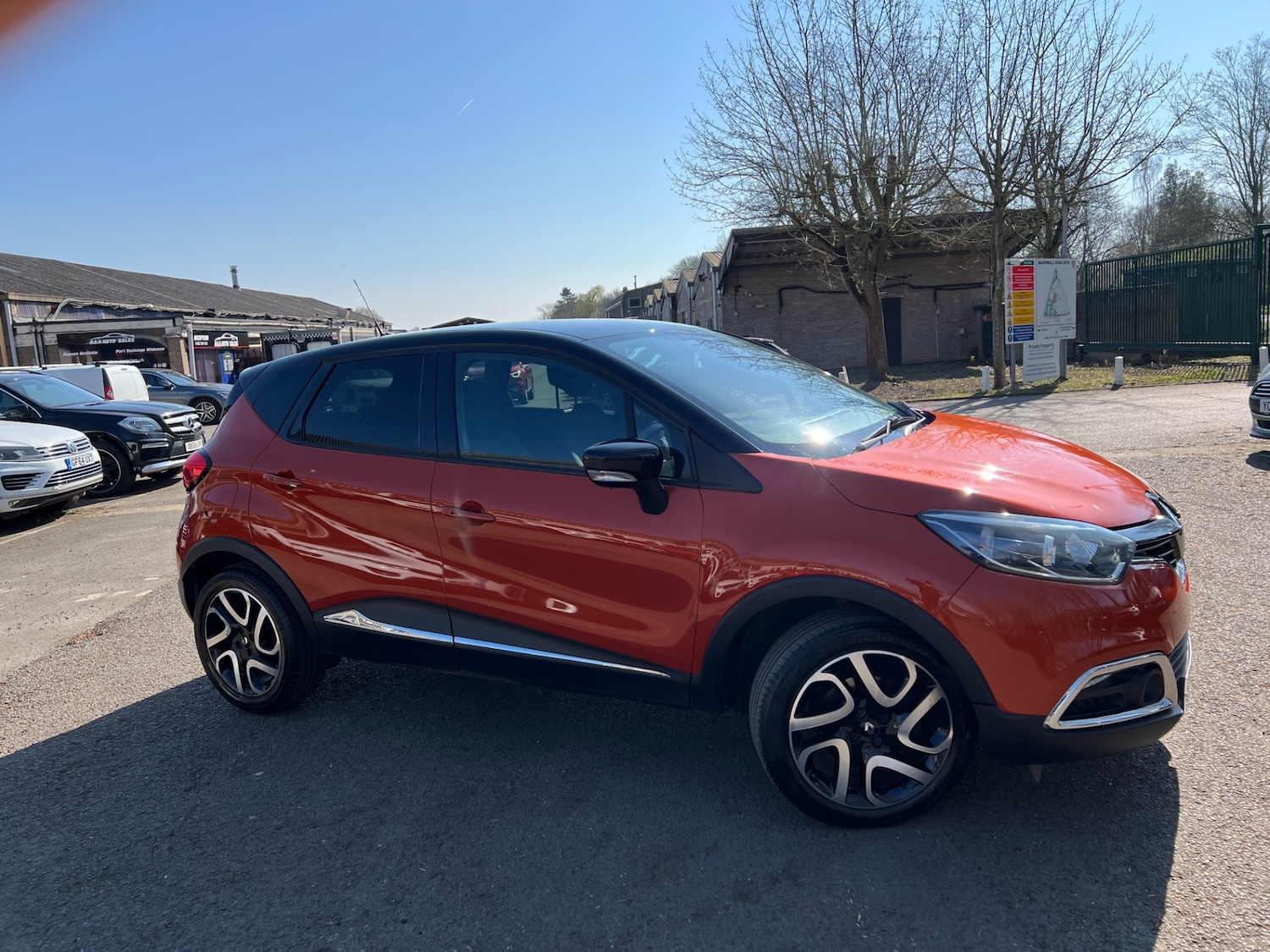 Used Renault Captur 2015 for sale - 77947312: Photo 4