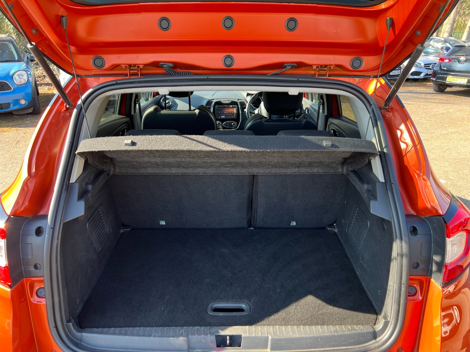 Used Renault Captur 2015 for sale - 77947312: Photo 8