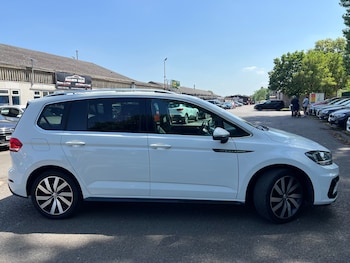 Used Volkswagen Touran 2018 for sale - 78995440: Photo