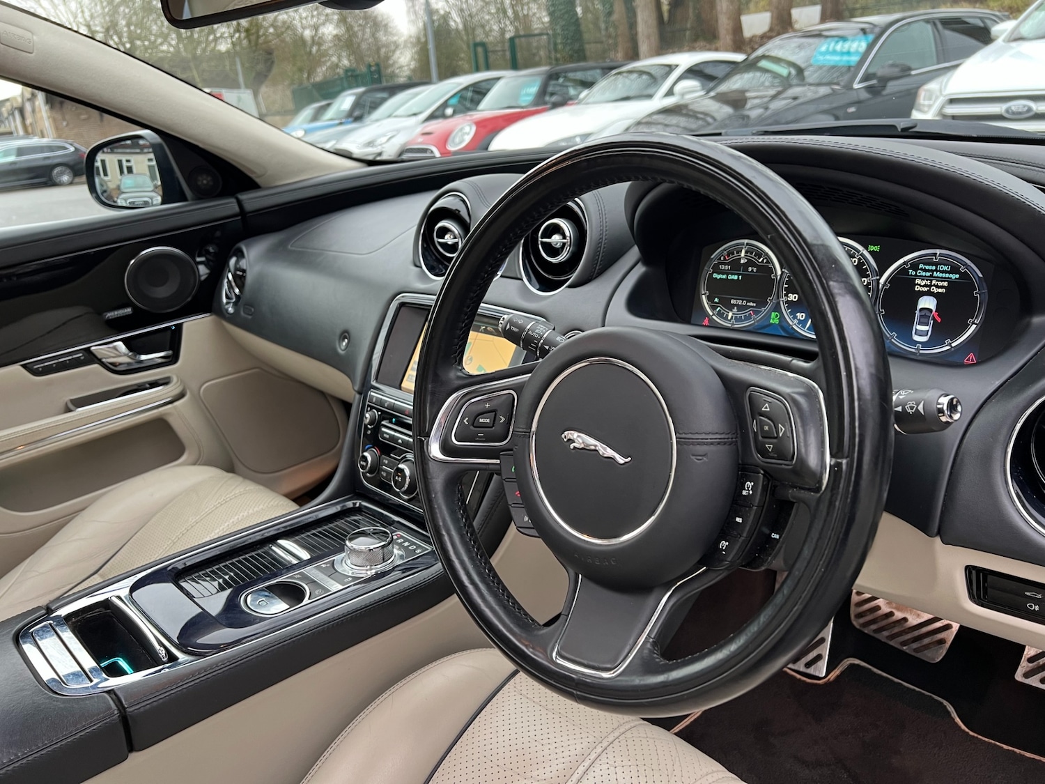 Used Jaguar XJ 2013 for sale - 77248024: Photo 35