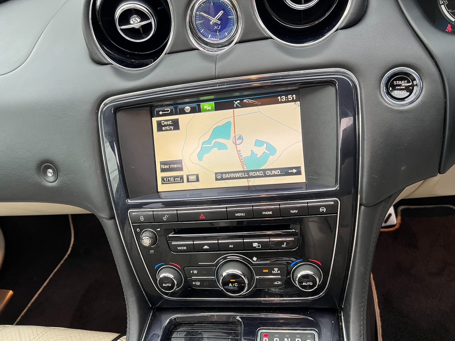 Used Jaguar XJ 2013 for sale - 77248024: Photo 37