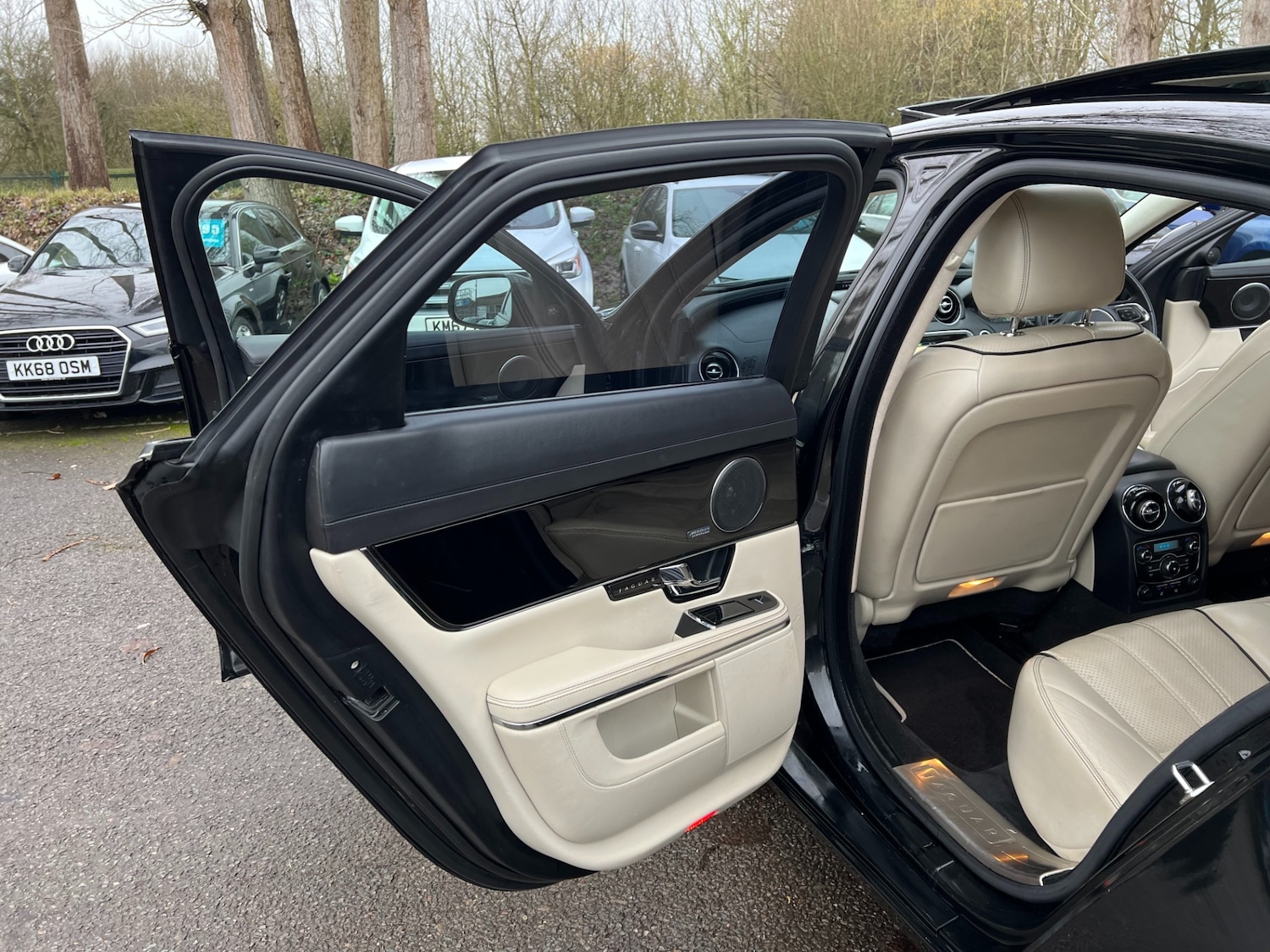 Used Jaguar XJ 2013 for sale - 77248024: Photo 45