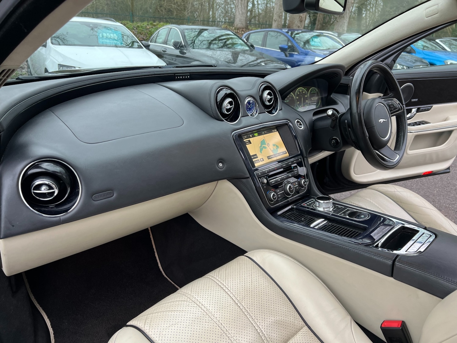 Used Jaguar XJ 2013 for sale - 77248024: Photo 46